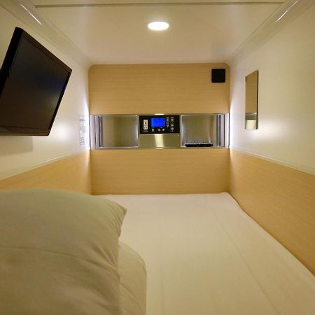 Capsule Hotel Valie Ebisucho Osaka Exterior photo